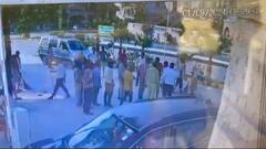 बिना स्टीकर के कार को प्रवेश कराने की कोशिश, मना करने पर AOA अध्यक्ष से मारपीट