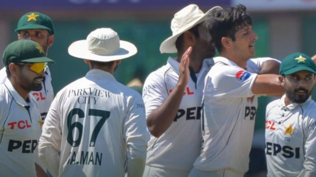Shaheen Afridi captain Shan Masood and Abdullah Shafique career might end after PAK vs BAN test series बांग्लादेश से हार के बाद इन 3 पाकिस्तानी खिलाड़ियों का खत्म हो सकता है करियर, लिस्ट में कप्तान भी शामिल