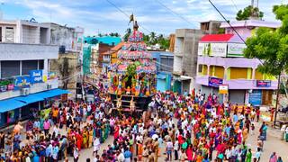 'கந்தனுக்கு அரோகரா முருகனுக்கு அரோகரா' - திருச்செந்தூரில் தேரோட்டம் கோலாகலம்