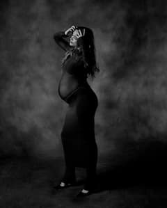 Deepika Padukone : దీపిక పడుకొనే బేబి బంప్ ఫోటోషూట్.. రణ్​వీర్​తో కలిసి హాట్ ఫోటోషూట్ చేసిన బ్యూటీ