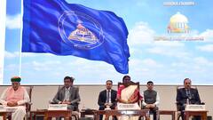 अशोक चक्र, संविधान... जानें कैसा दिखता है सुप्रीम कोर्ट का नया ध्वज? राष्ट्रपति ने किया अनावरण