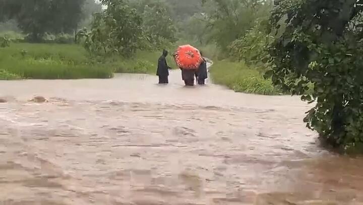 Sourth Gujarat Rain Alert: સોનગઢમાં 8 ઈંચ, જ્યારે વઘઈ, વ્યારા અને વાંસદામાં 7-7 ઈંચ વરસાદ નોંધાયો છે. ઉચ્છલ, ડોલવણ અને સુબિરમાં 5 ઈંચથી વધુ વરસાદ વરસ્યો છે.