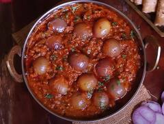 Onion Masala : பூரி, சப்பாத்திக்கு ஏற்ற சைடிஷ் .. வெங்காய மசாலா ரெசிபி இதோ!