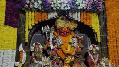 Jejuri Somvati Yatra 2024 : आम्ही भक्त मल्हारीचे... जेजुरीच्या खंडेरायाची आज सोमवती यात्रा; हजारो भाविकांची गर्दी अन् भंडाऱ्याची उधळण