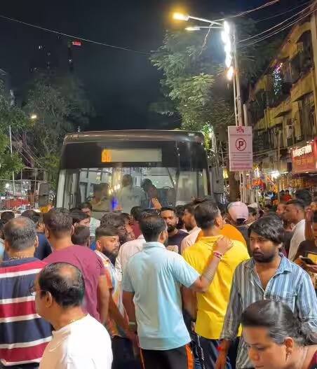 कुणाला काहीच कळायला मार्ग नव्हता. अनियंत्रित झालेल्या बेस्ट बसनं एक, दोघांनी नाहीतर तर तब्बल 9 जणांना उडवलं होतं. या अपघातात एका तरुणीनं आपला नाहक जीव गमावला.