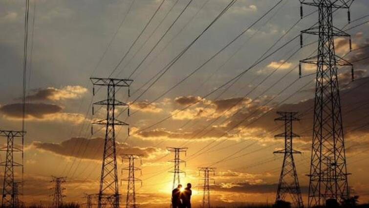 Thanjavur Power Shutdown Tomorrow 3.9.24 Power Outage Areas Affected TNN Thanjavur  Power Shutdown: உஷாரய்யா உஷாரு... தஞ்சையில் நாளைக்கு இங்கெல்லாம் மின்தடை இருக்காது உஷாரு!!!
