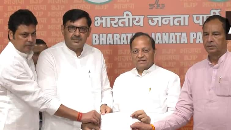 Devender Singh Babli and Sunil Sangwan joins BJP in haryana assembly election 2024 JJP विधायक देवेंद्र सिंह बबली BJP में हुए शामिल, सुनील सांगवान ने भी थामा कमल