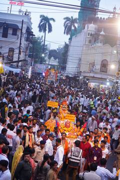 भगवान महाकाल की अंतिम सवारी में 'शाही' शब्द को लेकर विवाद, साधु-संतों की क्या है प्रतिक्रिया?