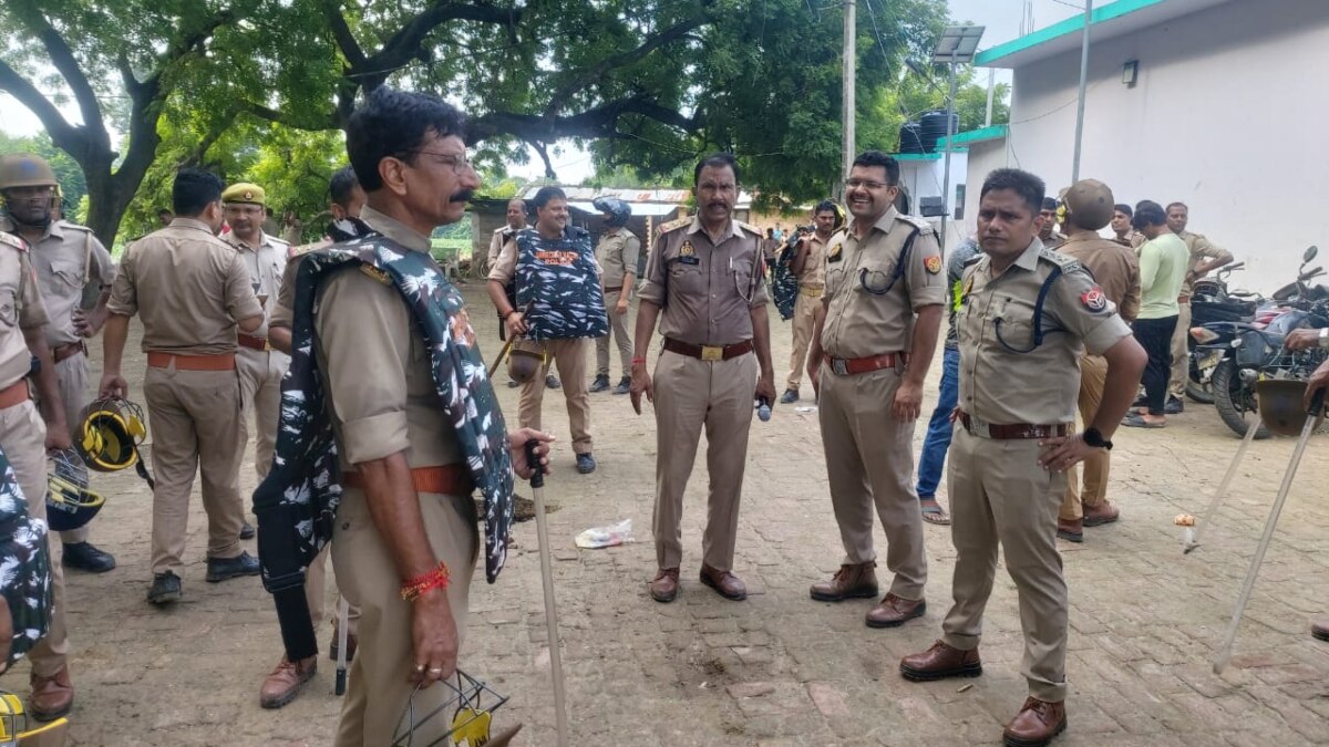 अंबेडकरनगर पुलिस ने गो तस्करों के खिलाफ चलाया सर्च ऑपरेशन, दो गिरफ्तार