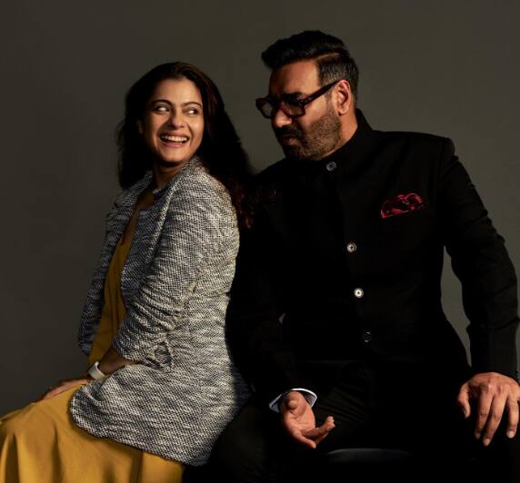 बता दें कि अब दोनों दो बच्चों के पैरेंट्स हैं. बेटी नीसा का जन्म 20 अप्रैल 2003 को हुआ था जो 21 साल की है. वहीं कपल का बेटा युग 13 साल का है.