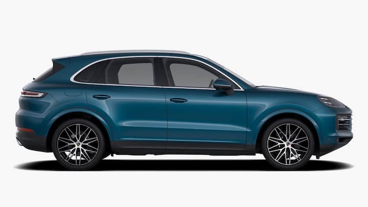 போர்ஷே Cayenne காரின் விலை சென்னையில் ஒரு கோடியே 70 லட்ச ரூபாயில் இருந்து தொடங்குகிறது.