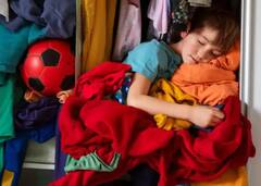 Home Tips: ਘਰ 'ਚ ਰੱਖੀ ਅਲਮਾਰੀ ਖੋਲ੍ਹਦਿਆਂ ਹੀ ਥੱਲ੍ਹੇ ਡਿੱਗਣ ਲੱਗਦਾ ਸਮਾਨ, ਤਾਂ ਇਨ੍ਹਾਂ ਤਰੀਕਿਆਂ ਦੀ ਮਦਦ ਨਾਲ ਸਜਾਓ