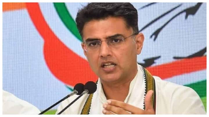 इस सवाल का जवाब देते हुए कांग्रेस नेता सचिन पायलट ने कहा कि वो लोग अपना फैसला लेने के लिए स्वतंत्र हैं. कई लोग शुरुआत कहीं से करते हैं और अंत कहीं से. मैंने शुरू भी पार्टी में किया है. अंत भी यहीं पर करूंगा.