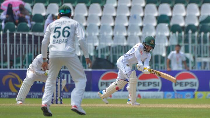 পাকিস্তান নিজেদের ঘরের মাটিতে এই নিয়ে মাত্র দ্বিতীয়বার টেস্ট সিরিজ়ে হোয়াইটওয়াশ হল। এর আগে ২০২২ সালের ডিসেম্বরে ইংল্যান্ডের বিরুদ্ধে হোয়াইটওয়াশ হয়েছিল পাকিস্তান।