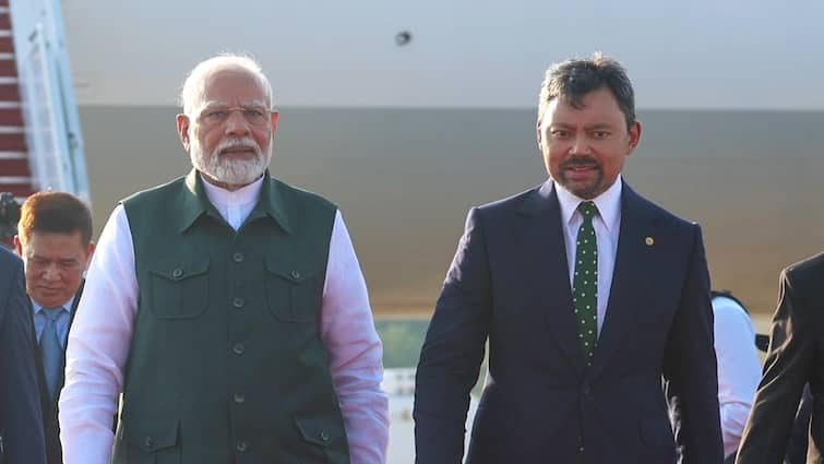 Narendra Modi In Brunei Darussalam First Indian PM Visit Singapore Next ASEAN Relations Act East Policy Updates PM Modi In Brunei For Historic Visit, Singapore Next To Strengthen ASEAN Relations — Updates