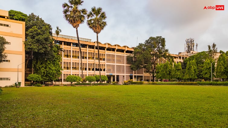 IIT Bombay Placements many students get over 1 crore package average CTC 23.5 lakh this year IIT Bombay: लाखों की फीस के बाद सिर्फ चार लाख सालाना का पैकेज, IIT Bombay प्लेसमेंट रिपोर्ट उड़ा देगी होश