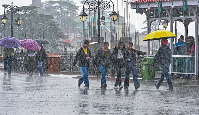 IMD weather forecast 3 September 2024 Weather Update rain in delhi UP Gujarat Telangana IMD IMD Weather Updates: बाढ़ के बीच गुजरात-तेलंगाना में बारिश बढ़ाएगी टेंशन, दिल्ली-NCR में IMD का अलर्ट, जानें कैसा रहेगा मौसम