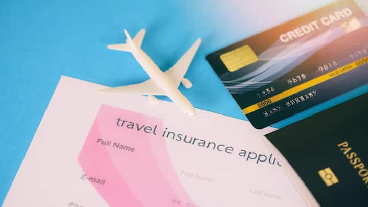 Travel Insurance: विदेश यात्रा का मन बना रहे हैं तो आपके लिए ट्रैवल इंश्योरेंस लेना बहुत आवश्यक है. जानिए इससे आपको क्या-क्या कवरेज मिलता है.