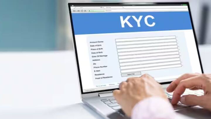 কিষাণ যোজনার ১৭তম কিস্তির টাকা ইতিমধ্যেই কৃষকদের অ্যাকাউন্টে জমা হয়ে গিয়েছে, এনার ১৮তম কিস্তির টাকা পাওয়া বাকি।