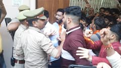 दीक्षांत समारोह से पहले CCSU बना अखाड़ा, पुलिस-छात्रों के बीच हुई धक्का-मुक्की