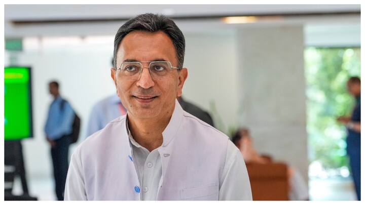 बता दें कि जितिन प्रसाद 9 जून, 2021 को भारतीय जनता पार्टी में शामिल हुए थे. वो इस समय केंद्रीय राज्यमंत्री हैं.
