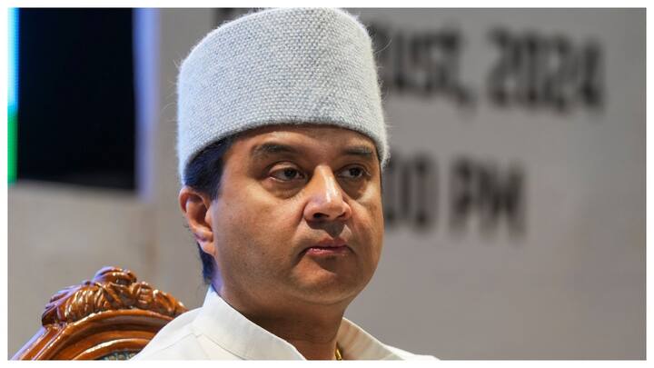वहीं, अगर ज्योतिरादित्य सिंधिया की बात करें तो उन्होंने 2020 में बीजेपी ज्वाइन की थी. वो भी इस समय केंद्रीय मंत्री हैं.