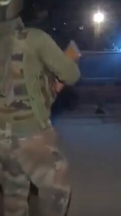 Jammu Kashmir: राजौरी जिले में आतंकवादियों-सुरक्षा बलों के बीच मुठभेड़, बढ़ाई गई सुरक्षा | ABP Shorts