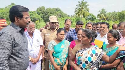 Tiruppathur Completed flyover The public thanked the collector. Tirupattur: திருப்பத்தூரில் கட்டி முடிக்கப்பட்ட மேம்பாலம்.! கலெக்டருக்கு நன்றி தெரிவித்த பொதுமக்கள்.!