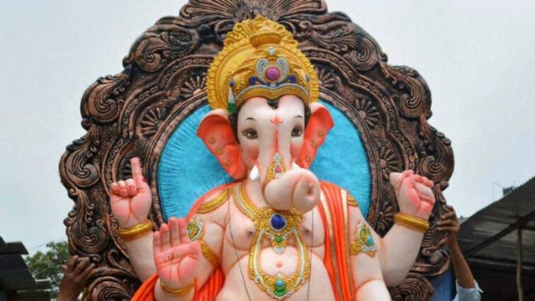 Vinayagar Chaturthi 2024 21 leaves pooja Ganesh Chathurthi Vinayagar Chathurthi: கஷ்டங்கள் தீரணுமா? விநாயகர் சதுர்த்தி பூஜையில் இடம்பெறவேண்டிய 21 இலைகள் இதுதான்!