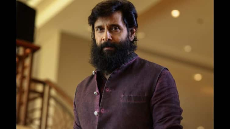 Thangalaan Chiyaan Vikram Shares A Chilling Fan Encounter Seeing Two Boys Sleeping In Washroom Sink Chiyaan Vikram Shares A Chilling Fan Encounter: 'I Saw Two Boys Sleeping In My Washroom'