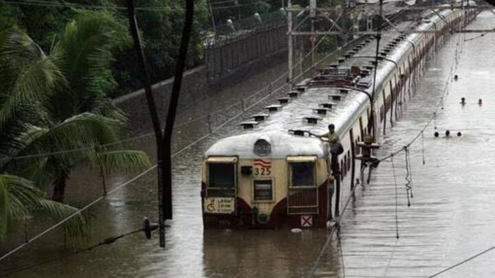 लेकिन कई बार भारतीय रेलवे को अलग-अलग कारणों के चलते ट्रेन कैंसिल करनी पड़ती है. इनमें बारिश, बर्फबारी और अन्य प्राकृतिक आपदाएं भी शामिल होती हैं.