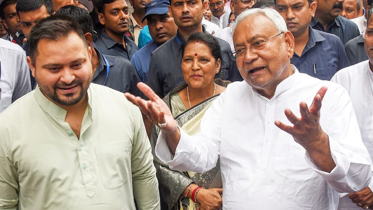 Nitish Kumar and Tejashwi Yadav Increased Political Tension in Bihar Know What BJP Said ANN नीतीश कुमार और तेजस्वी यादव ने बढ़ा दी टेंशन! सियासी मुलाकात या कुछ और? आ गया BJP का बयान