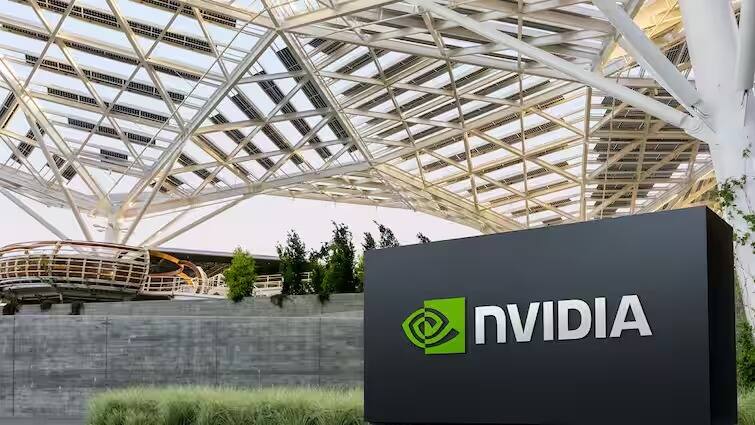 nvidia stock crash looses value in market capital more than networth of ambani adani Nvidia Stock Crash: এই আমেরিকার টেক কোম্পানি একদিনে অম্বানি-আদানির পুরো সম্পদের বেশি টাকা হারিয়েছে