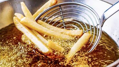 Researchers warn not to eat junk food while fasting விரதம் இருக்கும்போது பொரித்த உணவுகளை சாப்பிட்டால் ஆபத்து.. உணவியல் நிபுணர்கள் எச்சரிக்கை