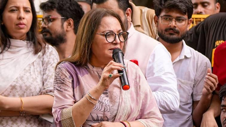 Jaya Prada Code Of Conduct Violation Case MP MLA Court Issues Non Bailable Warrant Jaya Prada Issued Another Non-Bailable Warrant In Case Over Violation Of Model Code Of Conduct