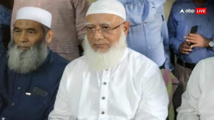 दूसरी ओर जमात का भी यही कहना है कि किसी भी पार्टी का लोकतांत्रिक अधिकार छिन जाए, वह ऐसी राजनीति में विश्वास नहीं रखते. अवामी लीग की ओर से जमात पर प्रतिबंध लगा दिया गया था, जिसे अंतरिम सरकार ने बीते सप्ताह हटा दिया.