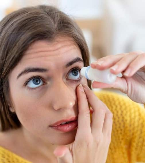 This drug has been developed to treat mild to moderate presbyopia in people aged 40-55 years. Work on this eye drop was going on for two years. After which the company got success. Now the drug regulatory agency has approved these eye drops.