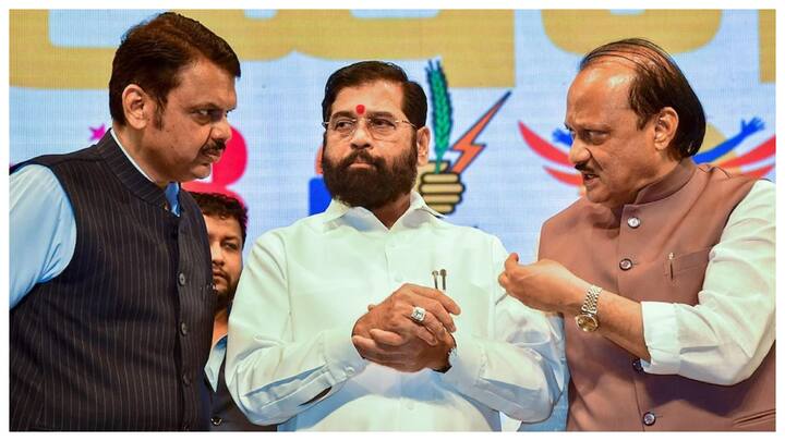 मराठावाडा में बीजेपी के लिए राह आसान नहीं है. मनोज जरांगे पाटिल ने बीजेपी के लिए मुश्किलें बढ़ा दी हैं. यहां पर विधानसभा की 46 सीटें हैं. ऐसे में अगर महायुति यहां पर मजबूती से चुनाव नहीं लड़ती है तो उनका सत्ता में वापस आना मुश्किल होगा.