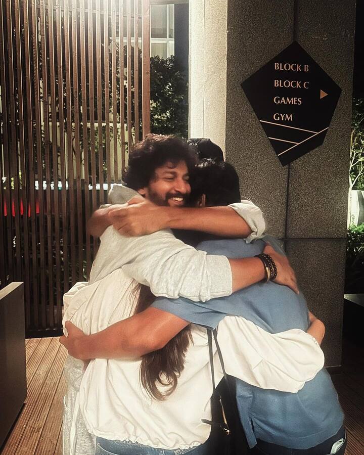 இந்நிலையில், கதாநாயகி கதாநாயகனுடன் எடுத்த புகைப்படங்களை இன்ஸ்டாவில் பதிவிட்டுள்ளார்.