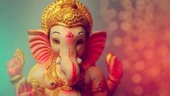 Ganesh Chaturthi 2024 : गणेशाच्या पूजेत 'या' 7 मंत्रांचा जप नक्की करा; बाप्पा होईल प्रसन्न, मनातील इच्छा होतील पूर्ण