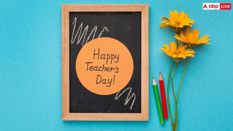 Happy Teachers Day 2024 Wishes Messages Quotes in Hindi Shikshak Diwas Greeting Cards Happy Teachers Day 2024 Wishes: इस टीचर्स डे पर अपने गुरु को भेजें ये खास संदेश, पढ़ते ही हो जाएंगे इंप्रेस