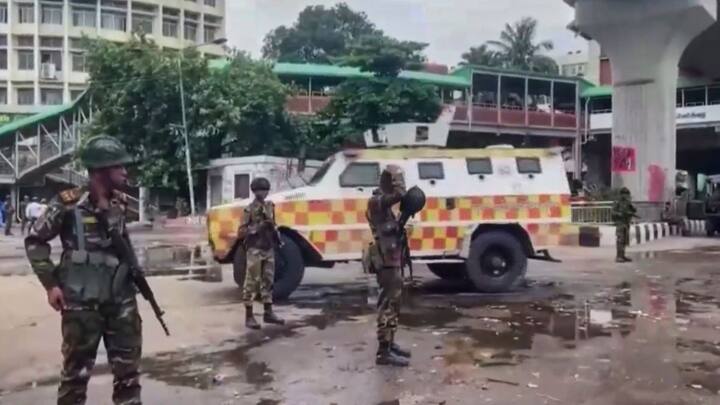 बांग्लादेश में साल 2023 से शेख हसीना की सरकार को अस्थिर करने की कोशिश शुरू हो चुकी थी, जिसके पीछे पाकिस्तान और अमेरिका के लोग शामिल थे. नॉर्थ ईस्ट न्यूज के मुताबिक इंडियन नेशनल सिक्योरिटी नेटवर्क ने बांग्लादेश और उससे बाहर से मिली सूचनाओं को जोड़ा और देखा कि बांग्लादेश छात्र संगठनों के कोऑर्डिनेटर बने कुछ छात्रों ने एक साल पहले कई बार लगातार पाकिस्तान, दुबई और कतर का दौरा किया था.