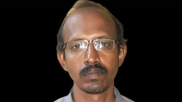 School teacher arrested for assaulting 17-year-old student in Pollachi பொள்ளாச்சி: ஒழுங்காக படிக்காத மாணவரை கண்டித்த ஆசிரியர் போக்சோவில் கைது