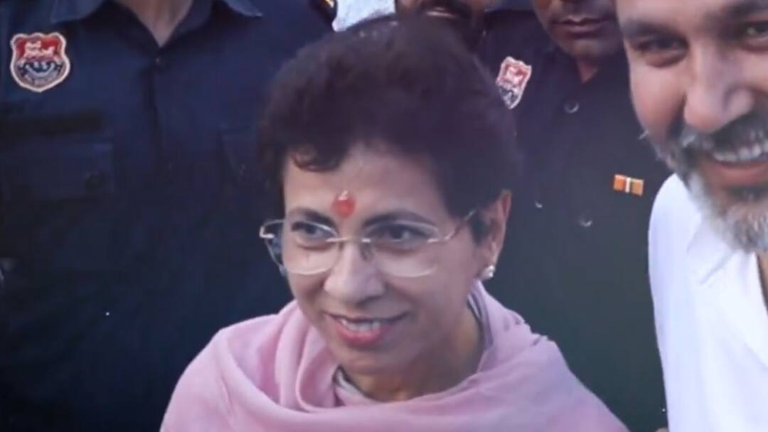 Kumari Selja hits back at Manohar Lal Khattar said BJP leader statement on Vinesh Phogat nfortunate 'विनेश फोगाट पर BJP नेता का बयान दुर्भाग्यपूर्ण', कुमारी शैलजा का मनोहर लाल खट्टर पर पलटवार 