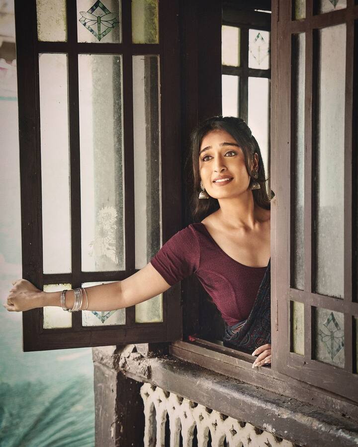 నిహారిక సౌత్ ఇండియన్ ఇన్​ఫ్లూయెన్సర్​. వరుసగా నాలుగు సార్లు కేన్స్ ఫెస్టివల్​కి వెళ్లింది. ఈ భామ సౌత్​లోని టాప్ హీరోలతో ఎన్నో కొలాబ్రేషన్స్ చేసి.. సోషల్ మీడియాలో మంచి గుర్తింపు తెచ్చుకుంది.(Image Source : Instagram/Niharika Nm)