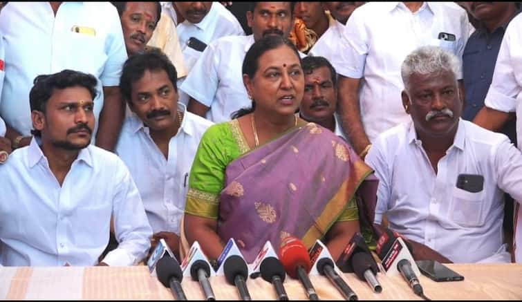 Premalatha VijayakanthWhat is the problem with this government in giving permission to Vijay's party convention Interview விஜயின் கட்சி மாநாட்டுக்கு அனுமதி தருவதில் இந்த அரசுக்கு என்ன பிரச்னை? - பிரேமலதா விஜயகாந்த் பேட்டி !