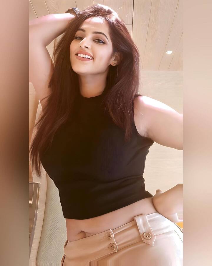 ఈ సీరియల్ లో కొడుకు ప్రేమకోసం తపించే తల్లిగా, స్టూడెంట్ భవిష్యత్ కోసం తాపత్రయపడే గురువుగా జగతిగా అద్భుతంగా నటించింది జ్యోతిరాయ్. ఈ సీరియల్ తో భారీ ఫాలోవర్స్ ని సంపాదించుకుంది