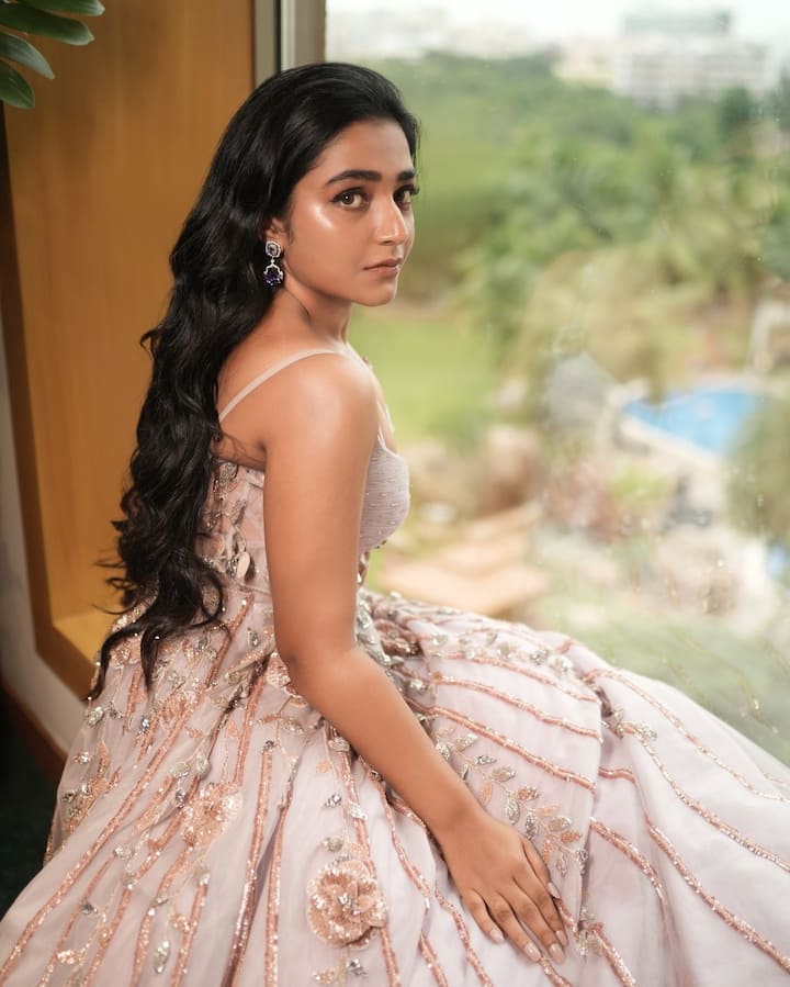 మలయాళంలో డజనుకు పైగా సినిమాలు చేసిన రజిషా విజయన్, ఇప్పుడు కార్తీ 'సర్దార్ 2'లో నటిస్తున్నారు. (Image Courtesy: rajishavijayan / Instagram)
