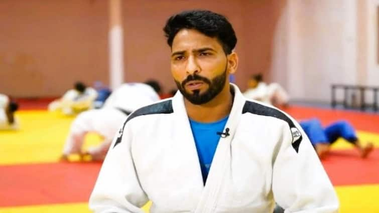 kapil-parmar-wins-bronze-in-mens-judo-at-paris-paralympics-2024 Paris Paralympics 2024: પેરિસ પેરાલિમ્પિક્સમાં ભારતે જીત્યો 25મો મેડલ, જૂડોમાં કપિલ પરમારે કરી કમાલ