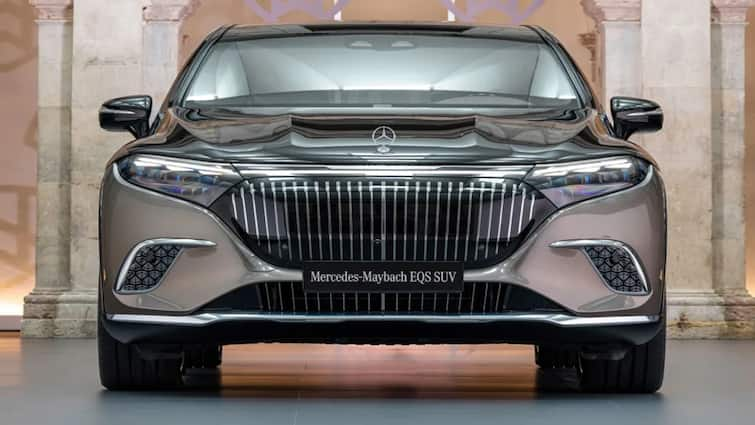 Mercedes Maybach EQS 680 Launched In India at Rs. 2.25 Crores Check Range and Specifications Mercedes : ఒక్కసారి ఛార్జ్ చేస్తే  600 కిలోమీటర్లు ఏకధాటిగా కొట్టేయొచ్చు- మెర్సిడెస్‌ నుంచి కొత్త ఎలక్ట్రిక్‌ ఎస్‌యూవీ లాంచ్‌.